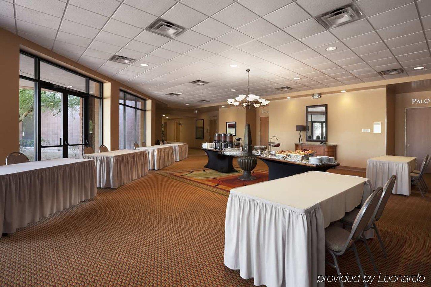 Embassy Suites By Hilton Phoenix Scottsdale Restoran fotoğraf